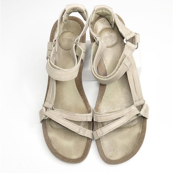 Teva Ysidro Universal Taupe Leather Wedge Sandals (10) - Picture 8 of 13
